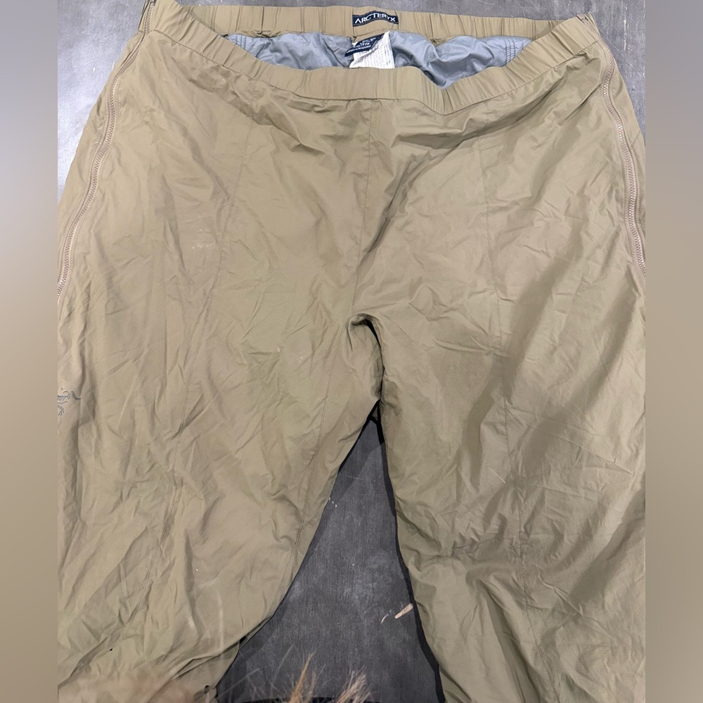 Arc'teryx Men's Tan Joggers